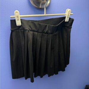Elegant Black Pleated Skirt